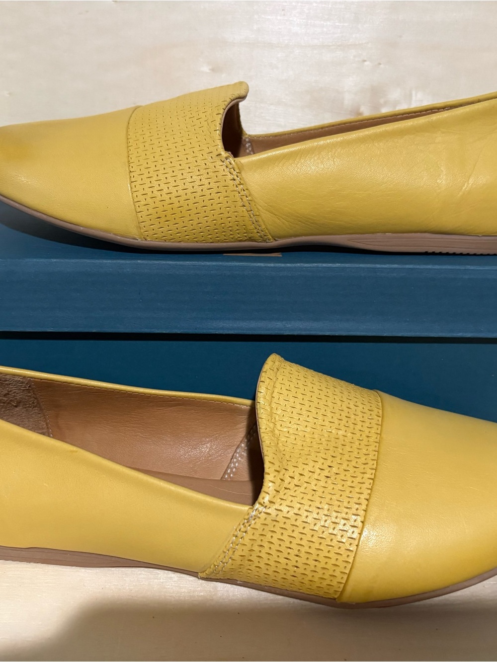 NIB Bueno Yellow Leather Slip-On Loafers Size 39